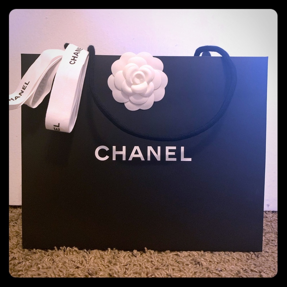 Chanel shopping bag and ribbon